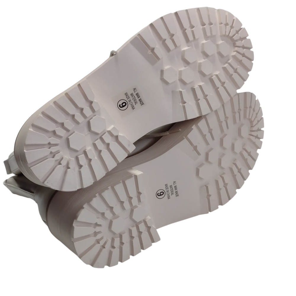 Soda Off White Pu Lace Up Chunky Lug Sole Round Toe Wide Combat Ankle Boot NWOT - Picture 11 of 13